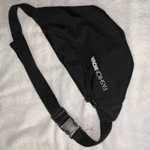 Fashion Nova fanny pack